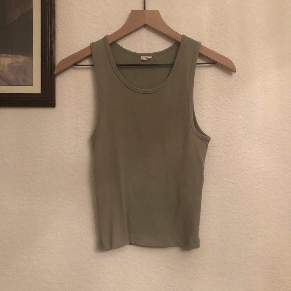 Aritzia Wilfred Free Tank